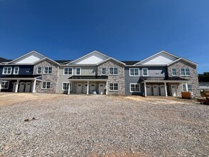 Building Photo - 3906 Tunnel Hill Rd