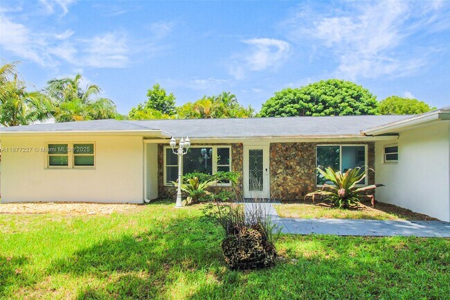Building Photo - 5785 SW 160th Ave