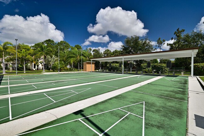 Building Photo - ** 2 Bed/ 2Bath ~ Single Family Home Near ...