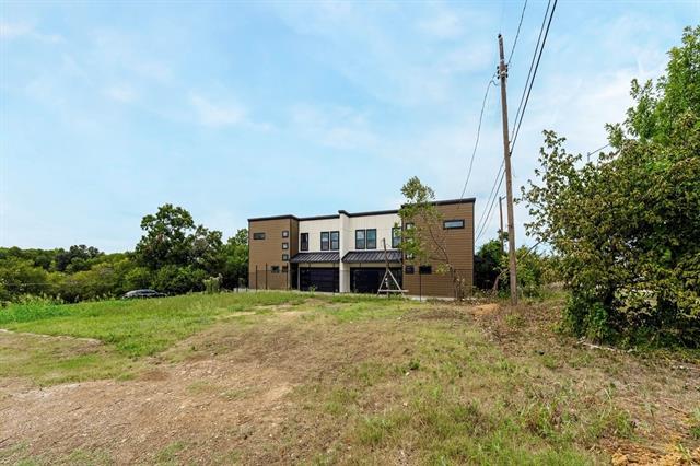 Building Photo - 1113 E Oleander St