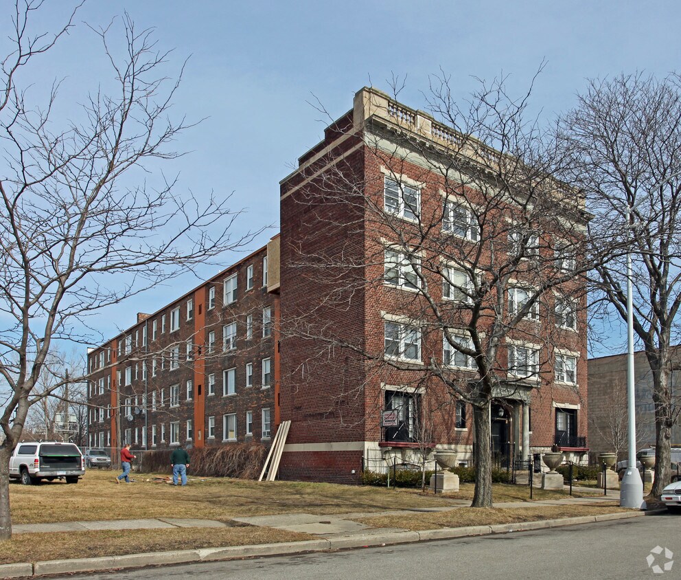 Brainard Apartments Detroit, MI