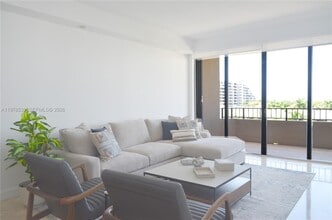 Building Photo - 251 Crandon Blvd