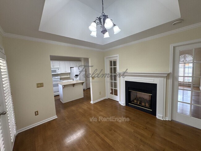 Foto del edificio - 102 Wyndham Ct