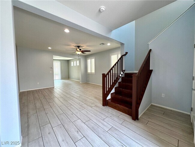 Foto del edificio - 9527 Ridgeglen Ct