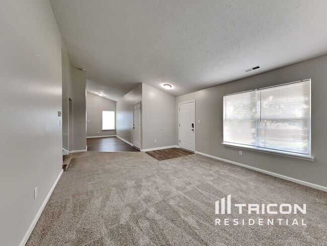 Building Photo - 4020 Waterfield Drive Indianapolis IN
