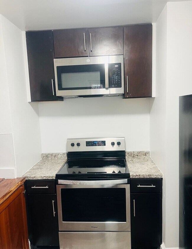 Foto del edificio - 4109 S Tryon St