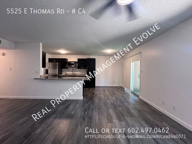 Building Photo - 5525 E Thomas Rd
