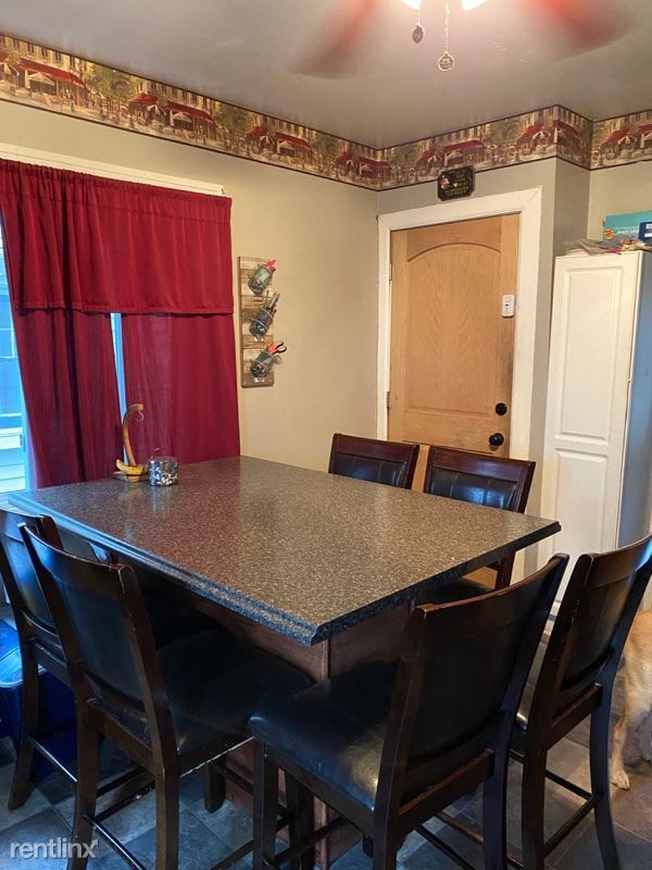 Foto del edificio - 4 br, 1 bath House - 6320 30th Ave