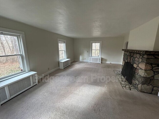 Foto del edificio - 7155 Meeker Rd