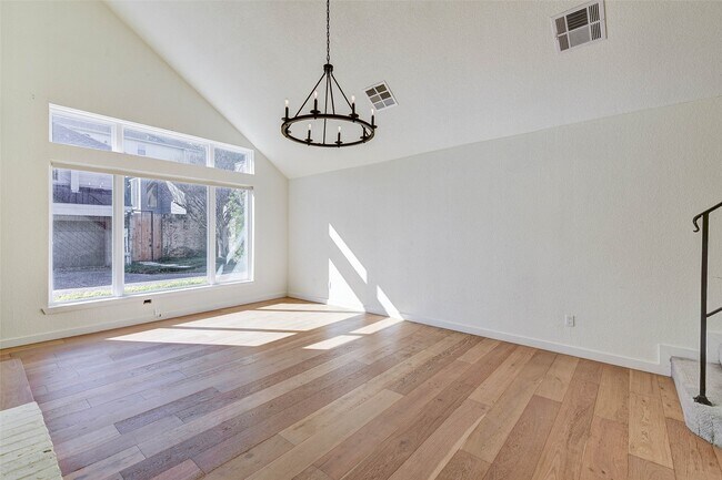 Foto del edificio - 5103 Austin St