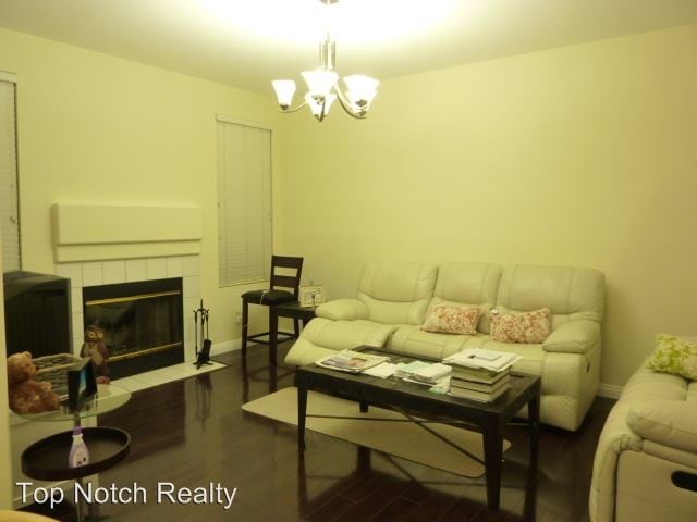 Building Photo - 485 Belle Vista Dr