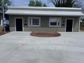 441 E Depot St