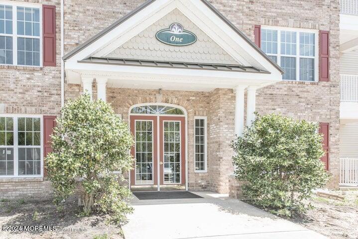 Primary Photo - 136 Sophee Ln