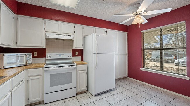 Building Photo - 3 Walter Pl