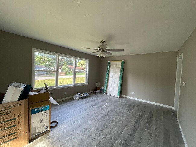 Foto del edificio - Updated and Located near Mercy Hospital!  ...