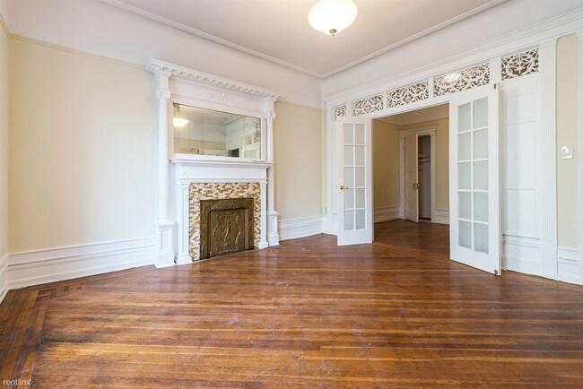 Building Photo - 4 br, 1.5 bath Apartment - 1268 Pacific St