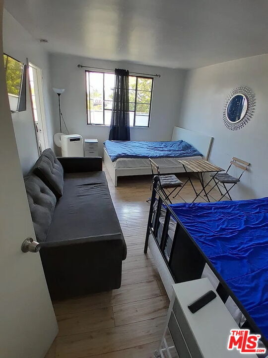 Foto principal - 1569 Westwood Blvd