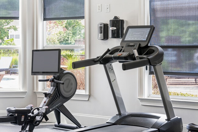 Centro de Fitness Este - Villas at Houston Levee East & West