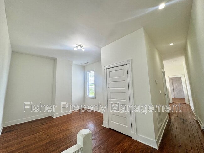 Building Photo - 509 N 30th St