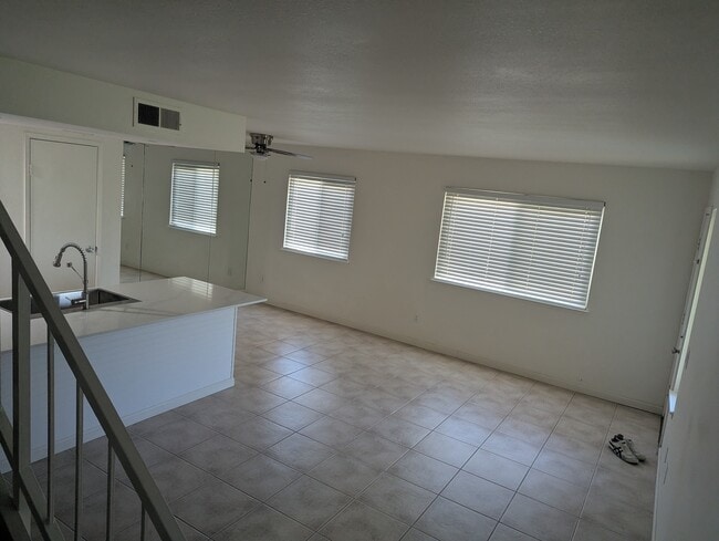 Foto del edificio - 72676 Willow St