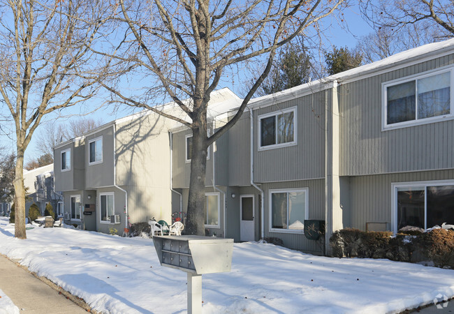 Building Photo - Siena Village Apartments