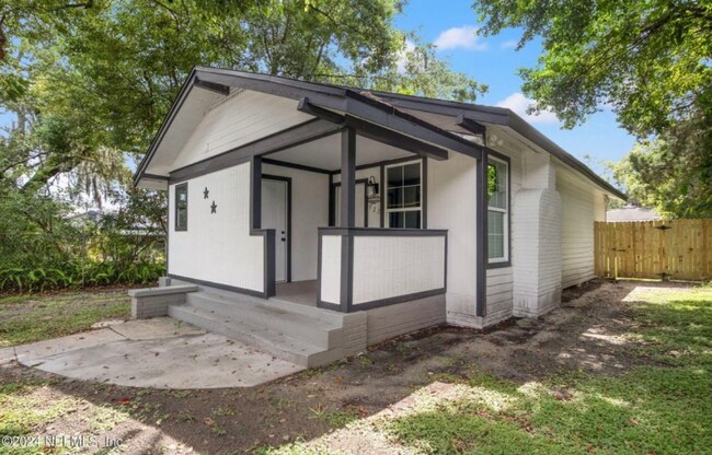 Foto del edificio - 922 Glencarin St