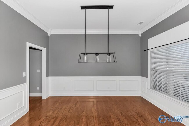 Foto del edificio - 131 Equestrian Ln