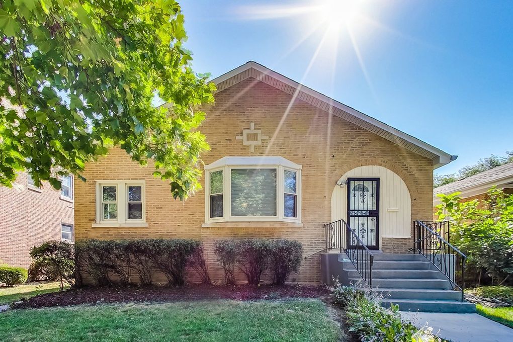 Primary Photo - 10817 S Prospect Ave