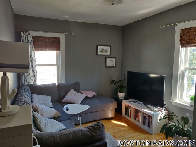 Building Photo - 150 fifth