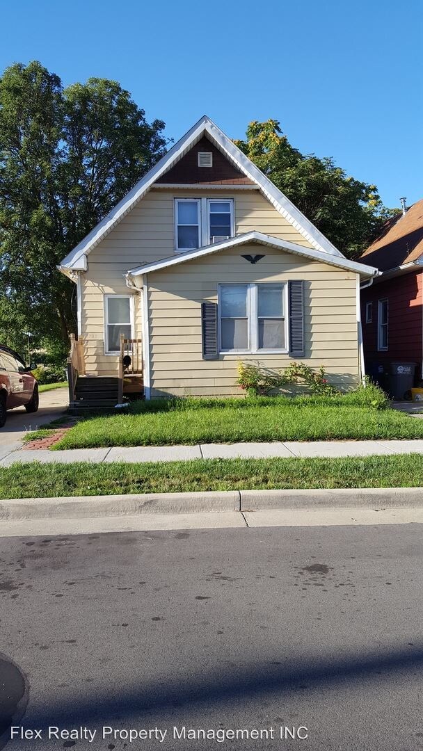 4 Br 1 5 Bath House 1733 Giant House For Rent In Toledo Oh Apartments Com