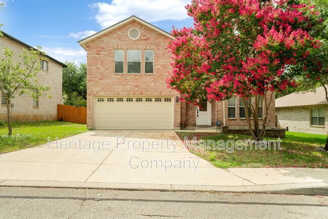 Foto del edificio - 17427 Sapphire Rim Dr