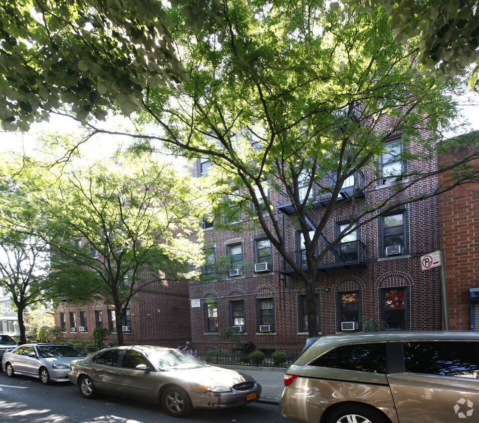 Foto del edificio - Webster Court