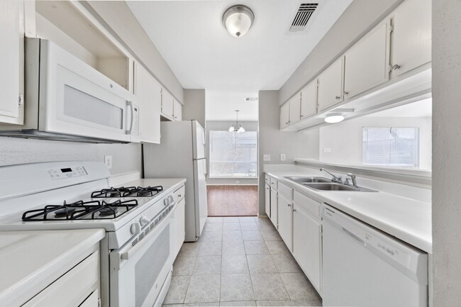 Building Photo - 10635 Autumn Meadow Ln