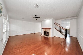 Building Photo - 2204 Gemini St