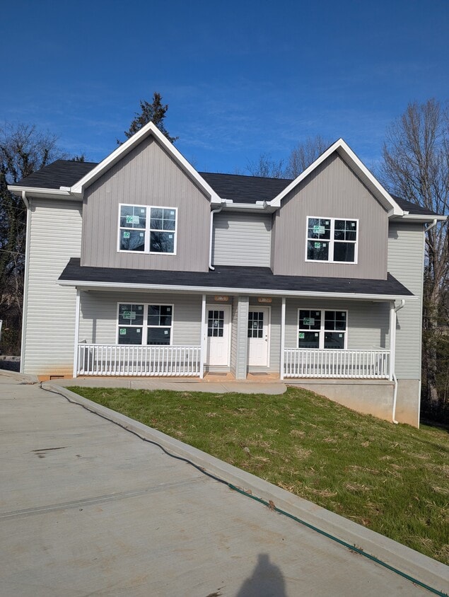 Photo - 9115 Cedarpark Ln NW (Knoxville, TN)