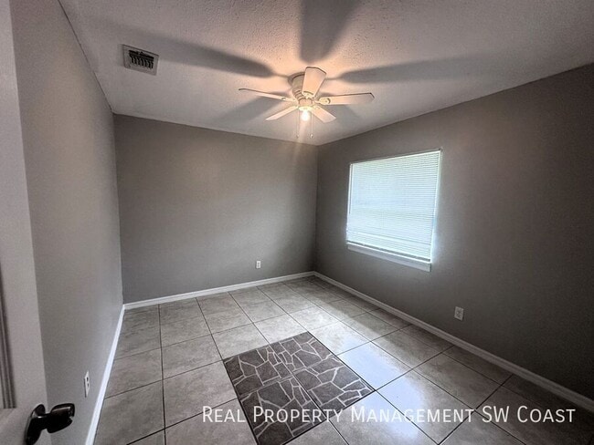 Photo - 774 Holmes Ave House