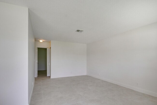 Foto del edificio - 1816 Prairie Rd