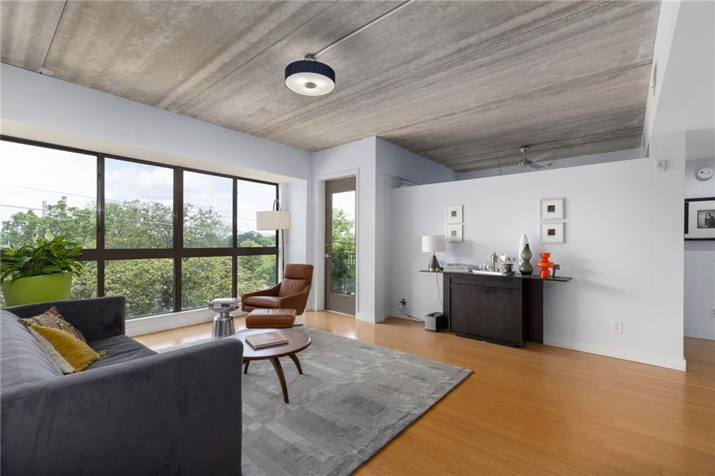 Foto principal - 563 Memorial Dr SE