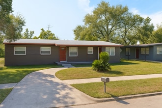 Building Photo - 5104 Londonderry Blvd