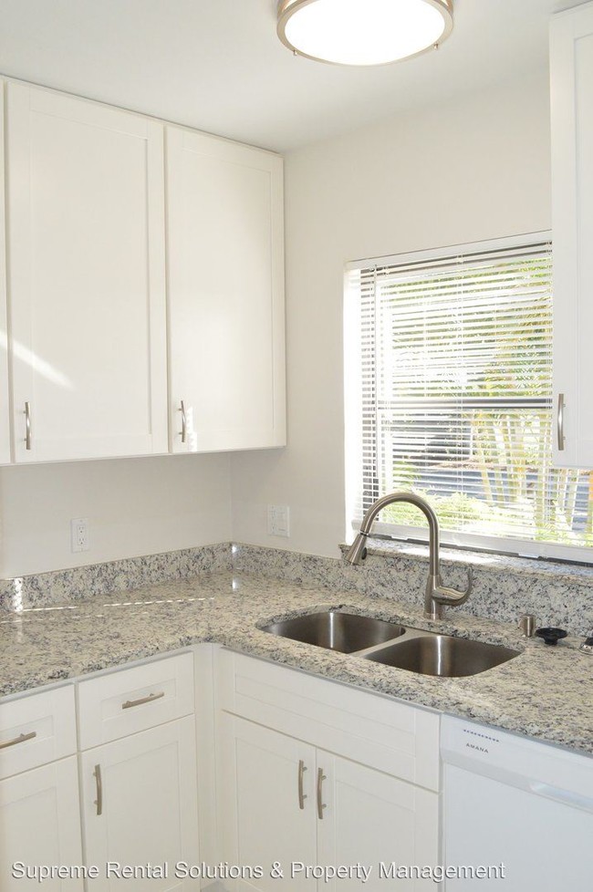 Building Photo - 26300 Southern Pines Dr