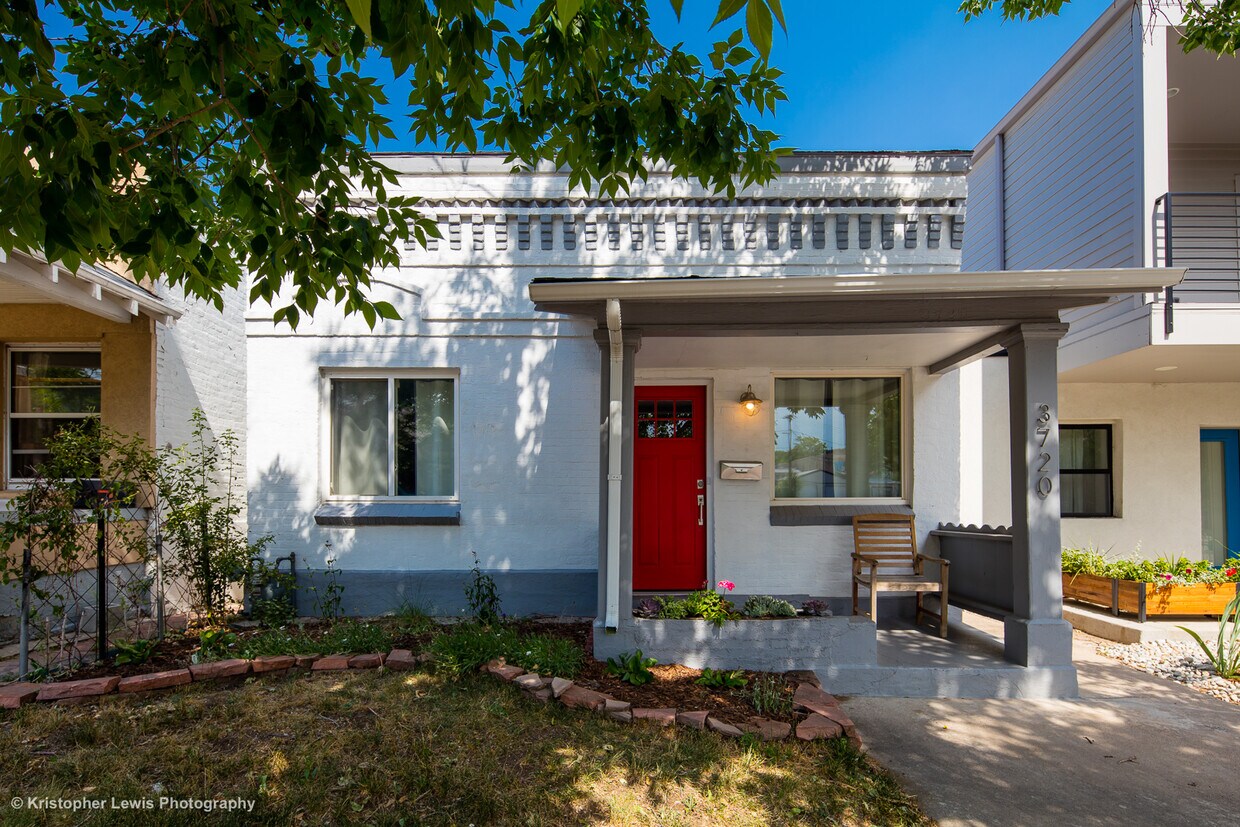 Foto principal - 3720 Navajo St