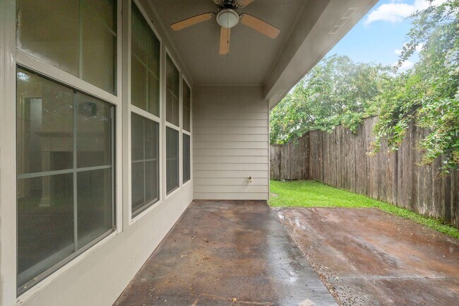 Foto del edificio - 14835 Pendleton Way