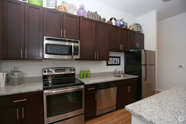 Kitchen - 520 Park Avenue