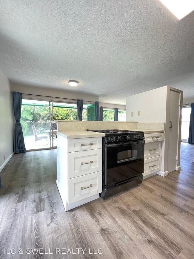 Foto del edificio - 4 br, 2 bath House - 282 LUNALILO HOME RD.