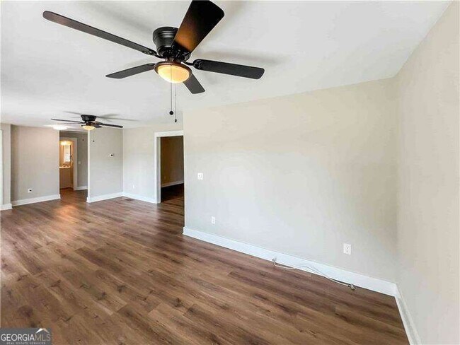 Foto del edificio - 3301 Mars Hill Rd