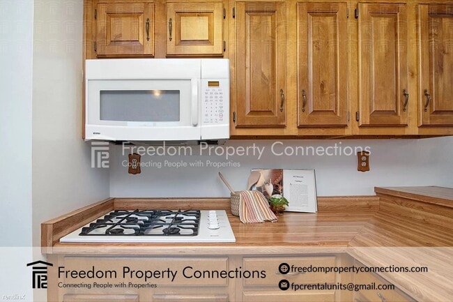 3 br, 1 bath Duplex - 253 Orion Avenue Ma... - 3 br, 1 bath Duplex - 253 Orion Avenue  Ma...