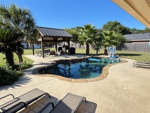 Building Photo - 16003 Escher Rd