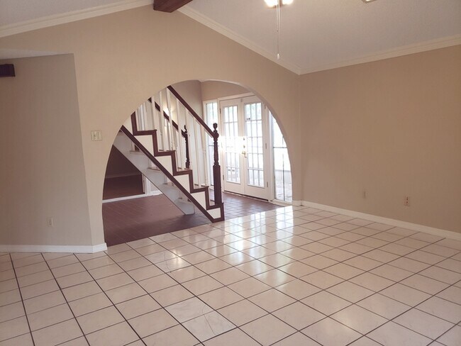 Foto del edificio - 2217 Rockwood Dr