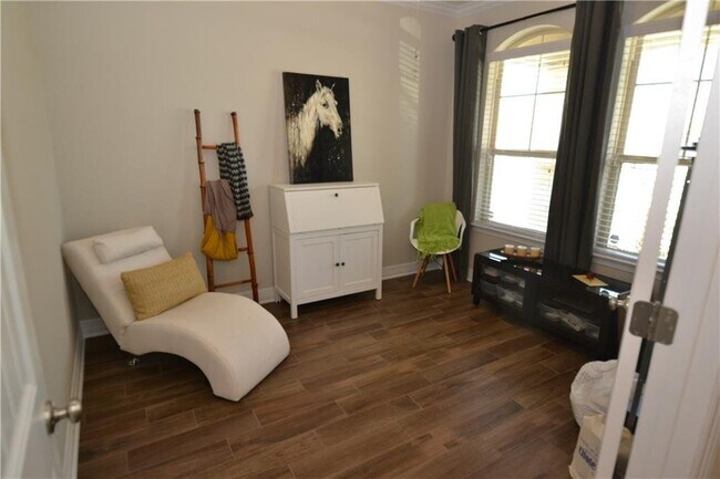 Building Photo - 105 Silverspot Ct