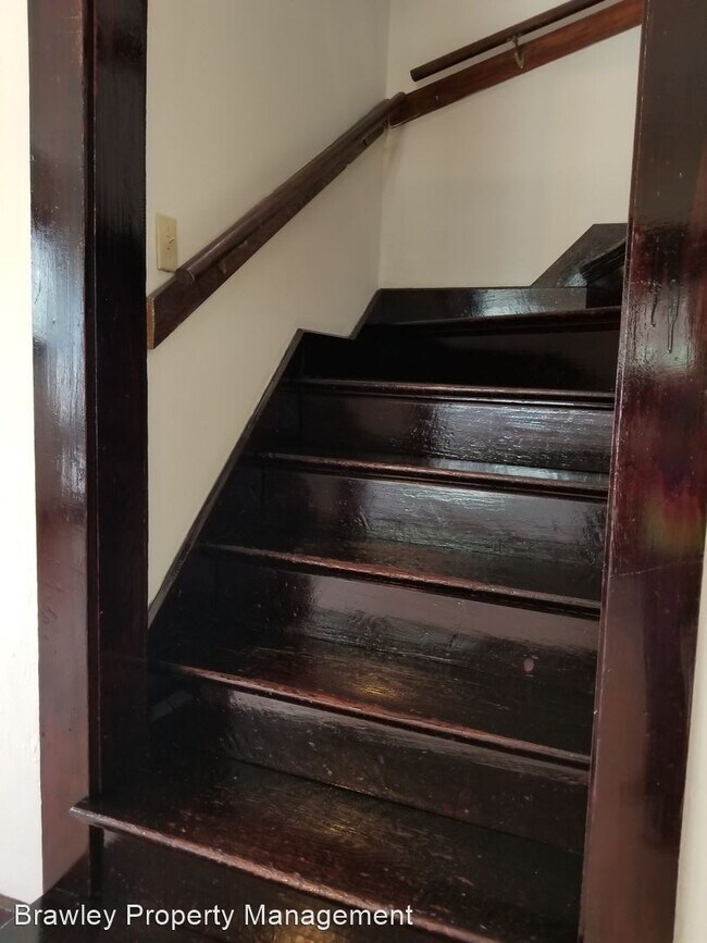 Foto del edificio - 5 br, 2.5 bath House - 408 E. Cottage Grov...